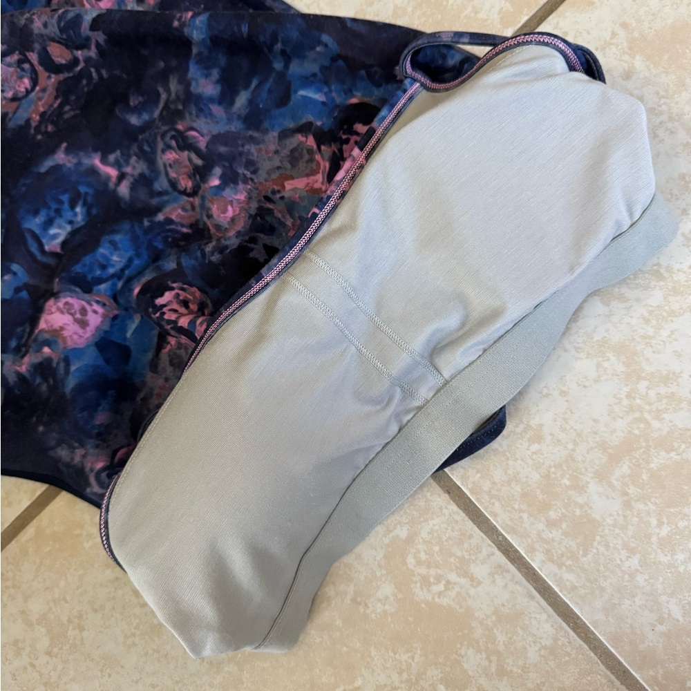 Lululemon Power Y Tank *Luon 4 - Picture 12 of 13
